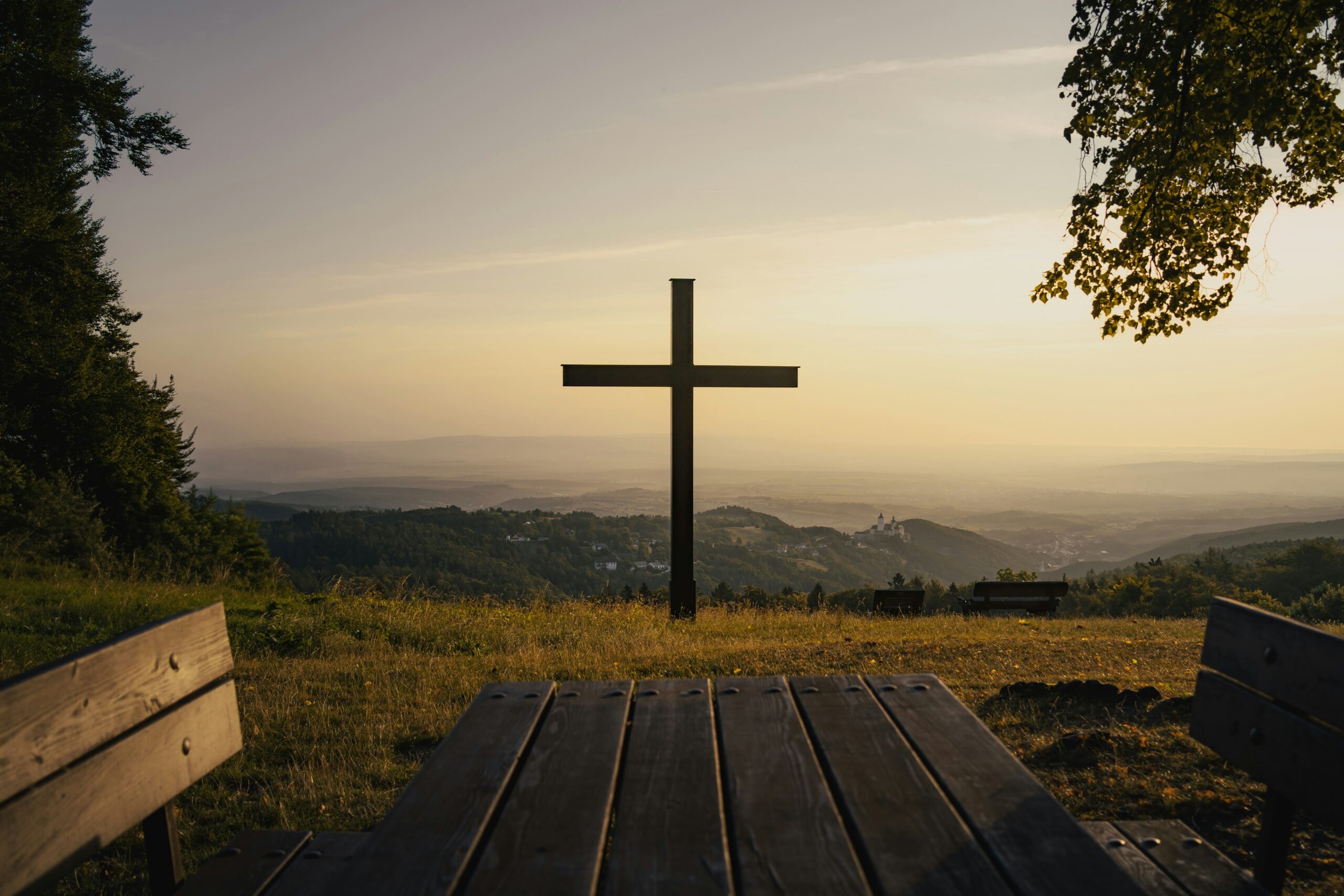 Qual a diferença entre fé e religião?